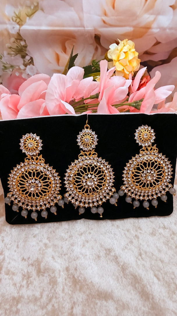 Beautiful rhinestone tikka set