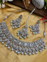 Load image into Gallery viewer, वन्नी गोल्डन चोकर सेट