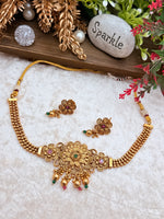 Load image into Gallery viewer, Shabnam matte gold choker set
