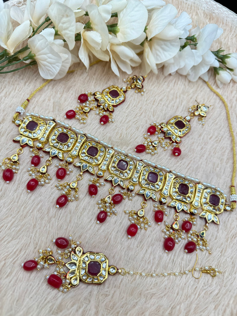 Falguni Kundan jewellery Choker Set