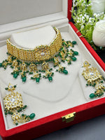 Load image into Gallery viewer, Elegant Kundan Choker set
