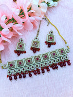 Load image into Gallery viewer, Kusum Polki Indian Choker Set
