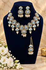 Load image into Gallery viewer, Prerna Kundan Necklace Set