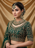 Load image into Gallery viewer, Heeran Green Indian Bridal Necklace Set