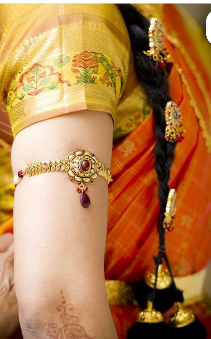 Beautiful South Indian Antique Gold bridal Non Bridal Arm Band