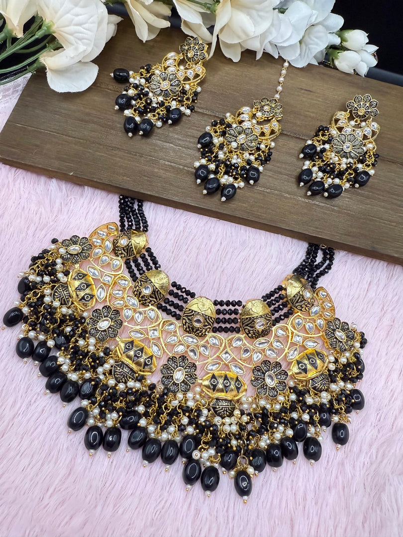 Dolly Black Kundan Meenakari Necklace Set