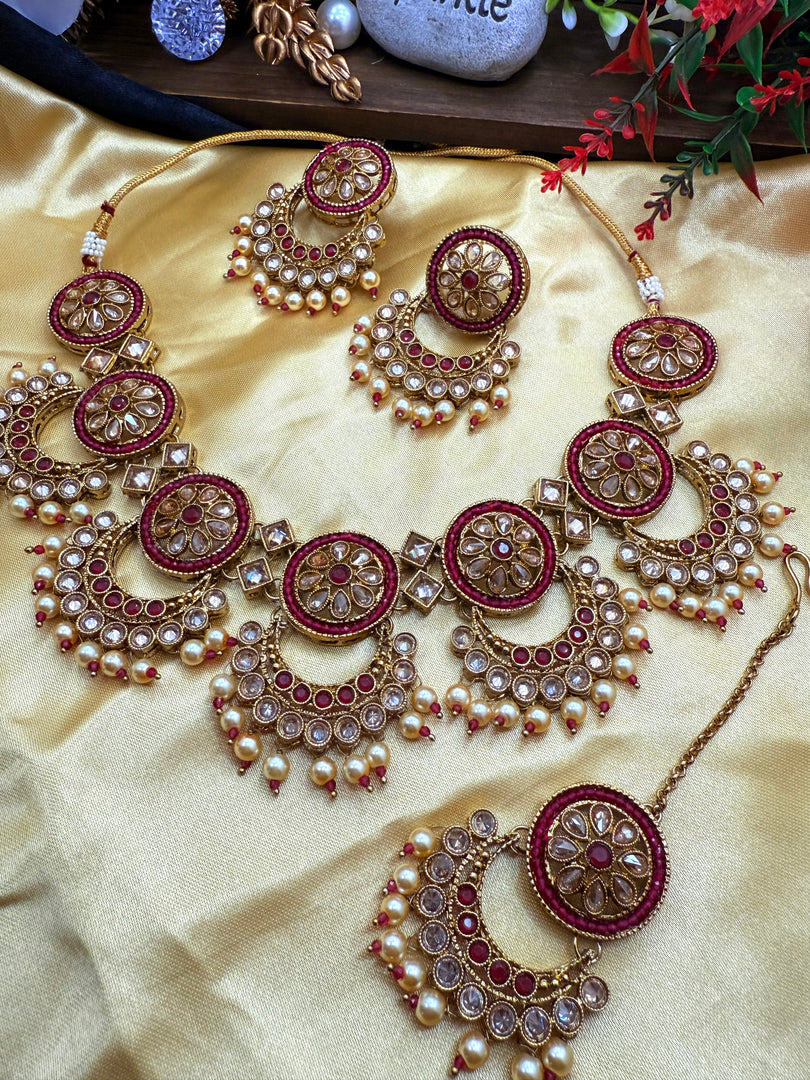 कामिशा मैरून पोल्की भारतीय हार सेट 