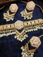 Load image into Gallery viewer, Shiya Kundan choker Set
