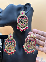 Load image into Gallery viewer, Guneet Pink Polki Tikka Earring Set
