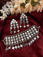 Load image into Gallery viewer, सना ऑक्सीडाइज़्ड मिरर चोकर सेट