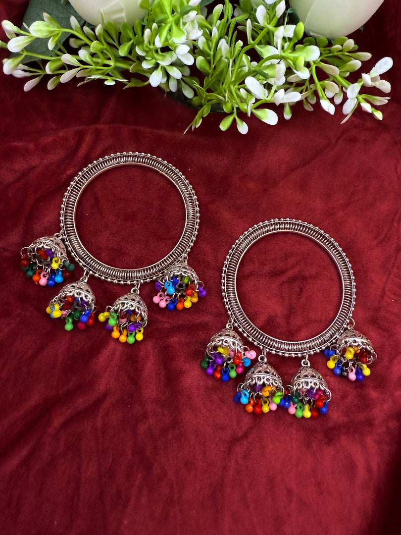 ऑक्सीकृत झुमकी चूड़ियाँ