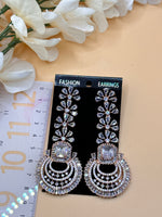 Load image into Gallery viewer, Long American Diamond Earring