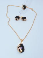 Load image into Gallery viewer, Black Red Gold and rhinestone studded Necklace Set