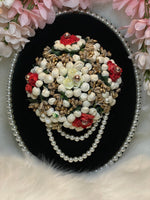 Load image into Gallery viewer, Gajra wedding set jewellry  Hair style For Wedding Gajra Hairband - Affinity Giya
