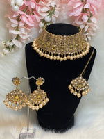 Load image into Gallery viewer, Traditional Gold Pearl Choker Necklace Set for Women