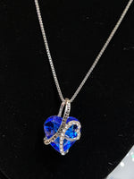 Load image into Gallery viewer, Deep Blue Crystal Heart Rhinestone Necklace
