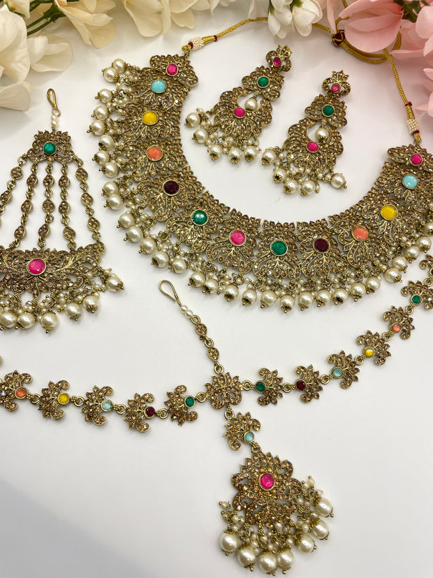Antique gold indian bridal jewellery set 