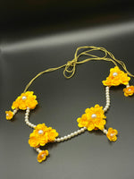Load image into Gallery viewer, Palavi Yellow Floral Jewelry set
