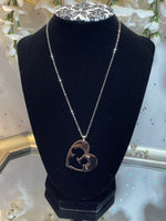 Load image into Gallery viewer, Mothers Love Necklace