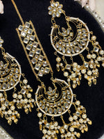 Load image into Gallery viewer, Mirror Kundan Tikka Earring set - Affinity Giya
