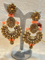 छवि को गैलरी व्यूअर में लोड करें, Peach Color with stone Necklace Set - Affinity Giya